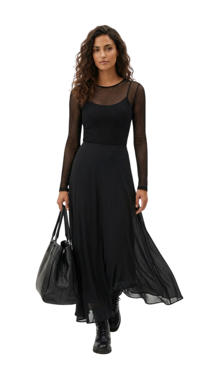 Luna - Vestido largo en tul negro con encanto