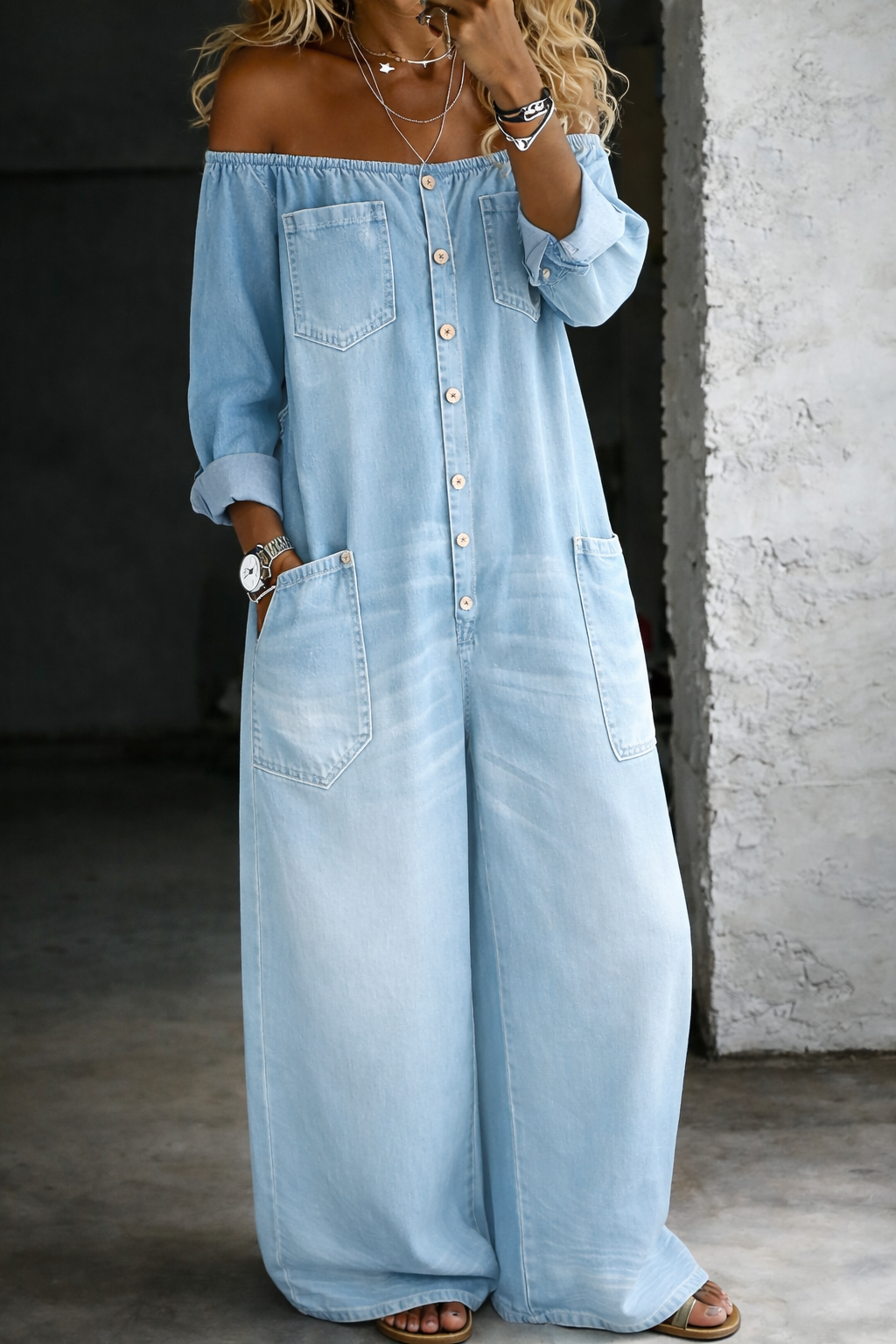 Ana™ | Mono de denim con hombros al aire