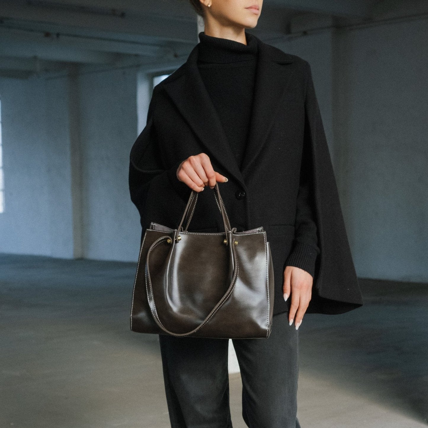 Valentina - Bolso de hombro elegante y espacioso