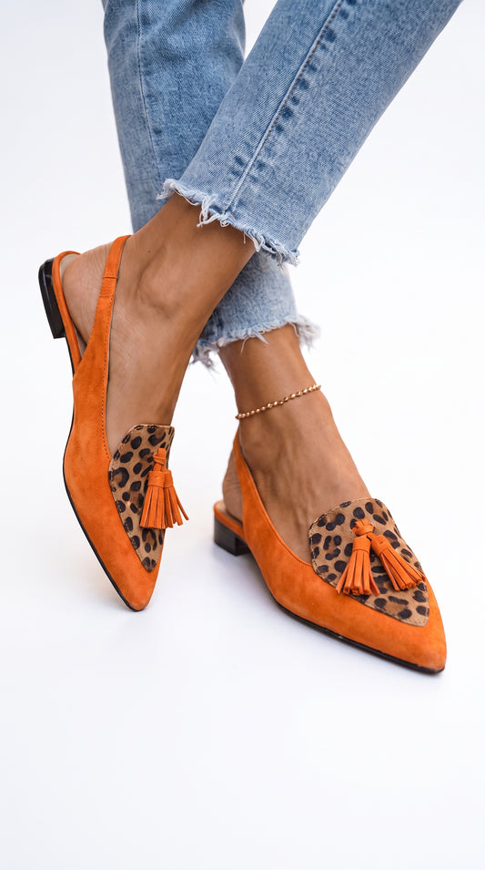 Eliza | Sandalias con tiras y borlas